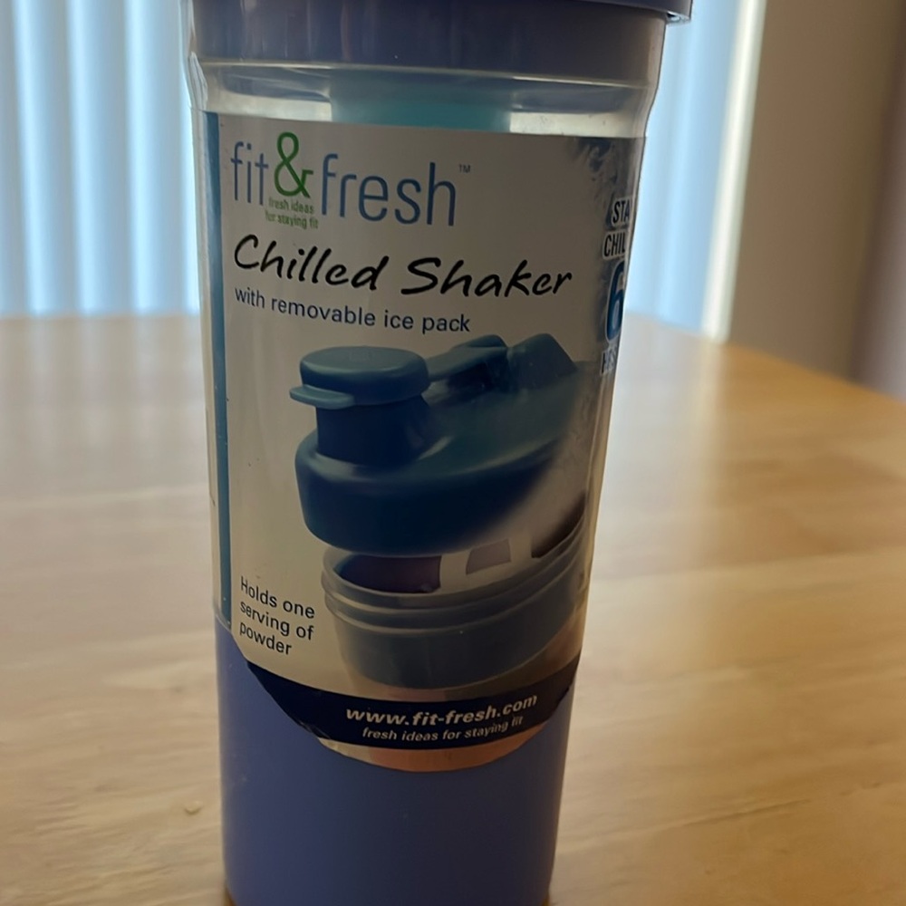 Fit & Fresh Chilled Shaker